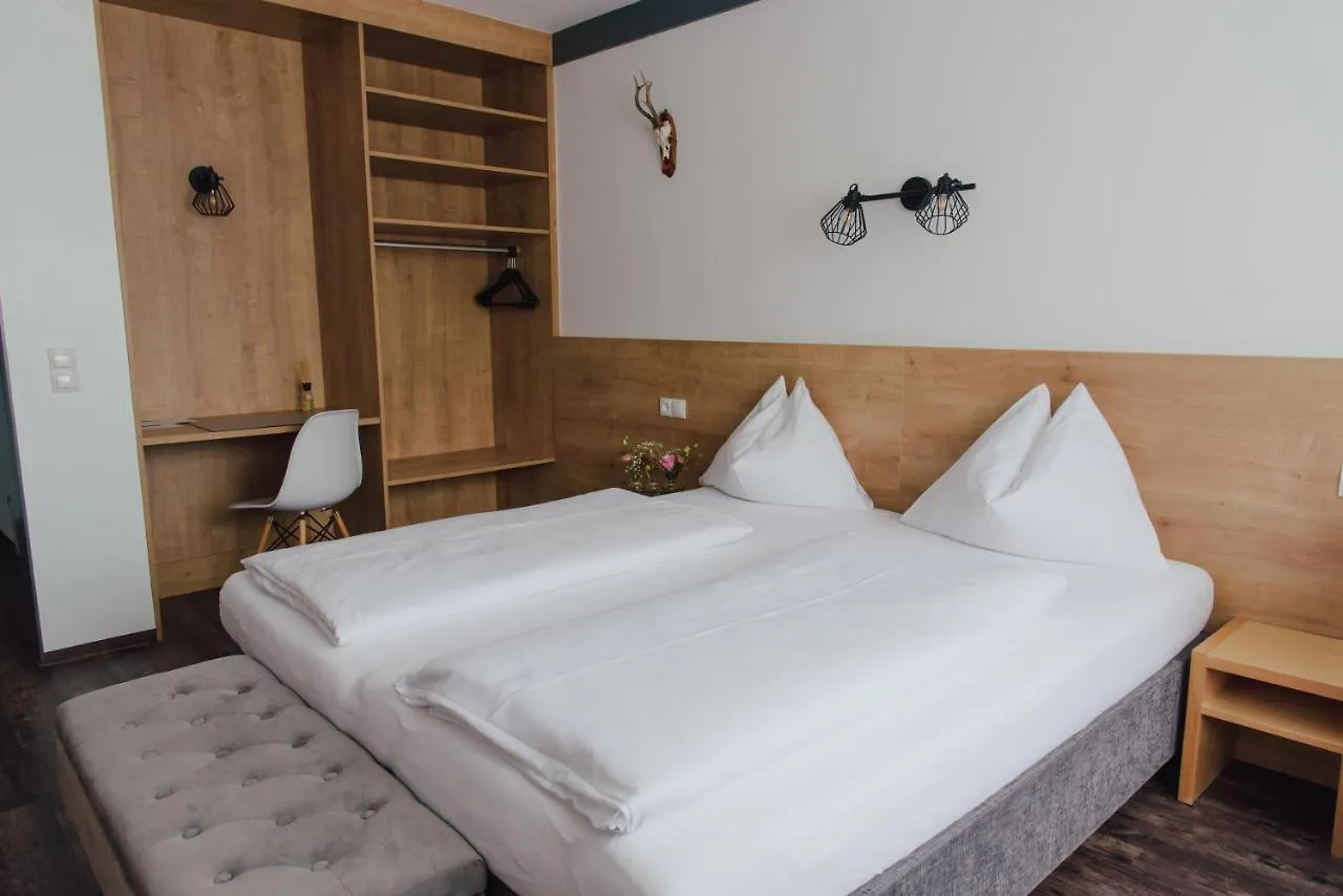 Hotel Drei Kreuz Salzburg 3*,