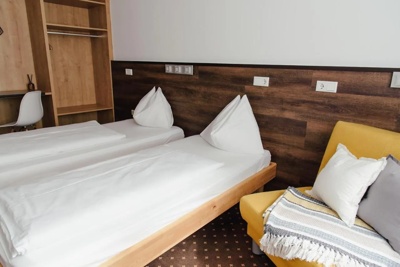 Hotel Drei Kreuz Salzburg 3*,  Austria